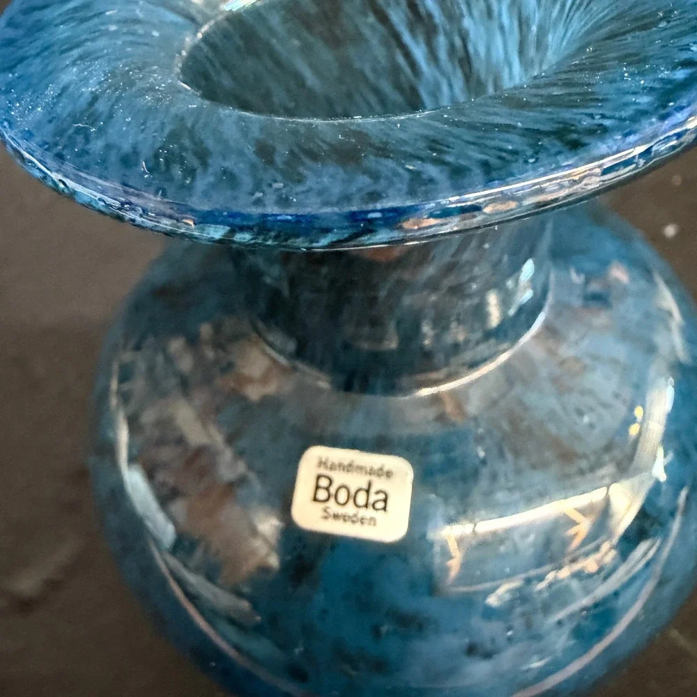 Signed Kosta Boda Art Glass Vase Deep Blue Kjell Engman 42653 4.5